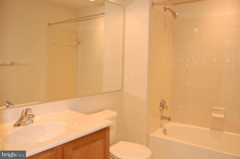 15305 Glastonbury Way photo 6