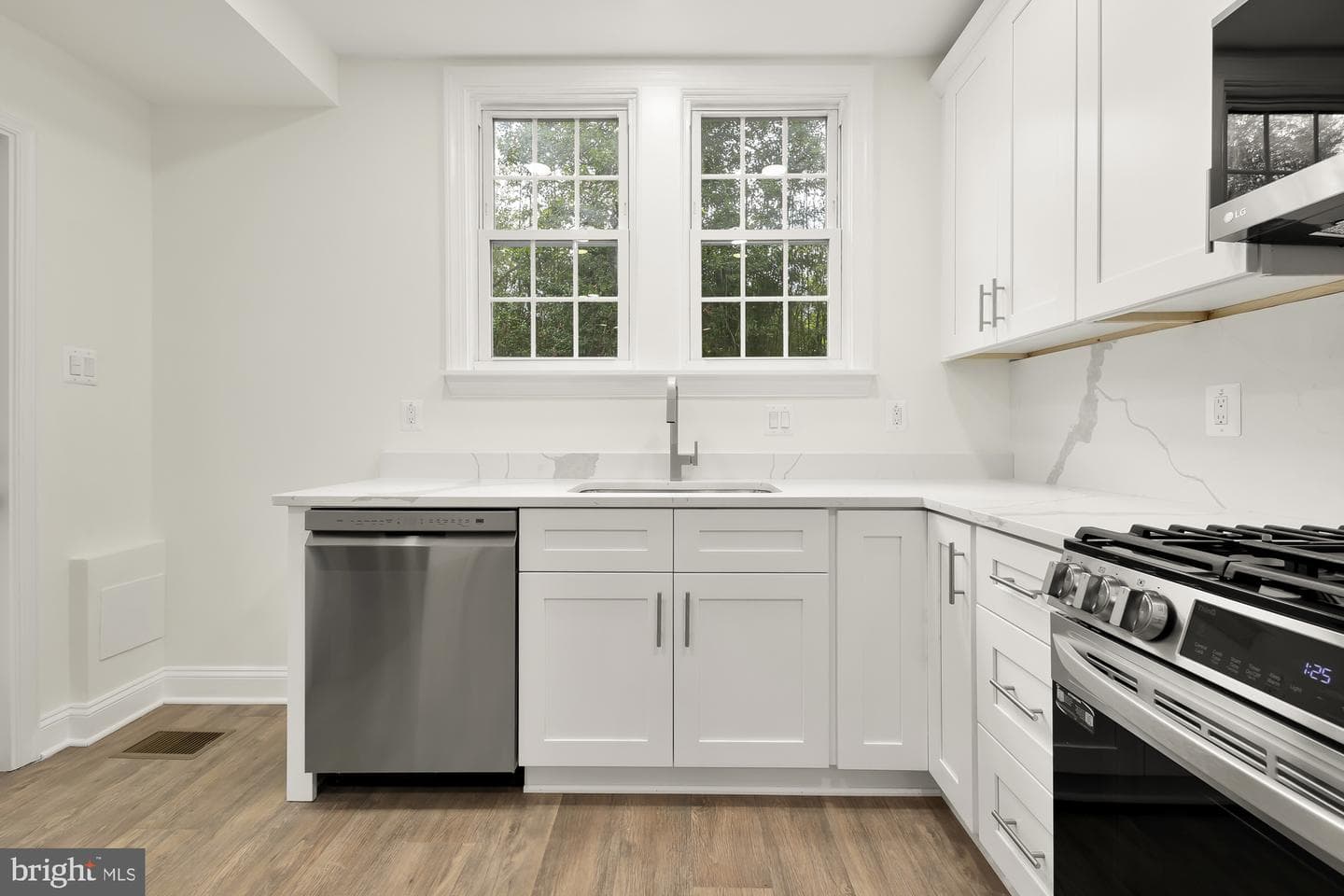 6214 43rd Street photo 17