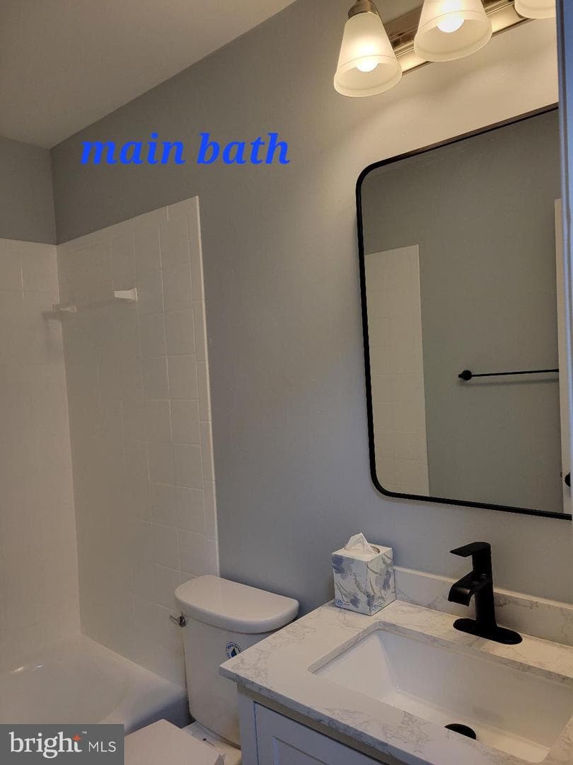 805 Jessica Place photo 9