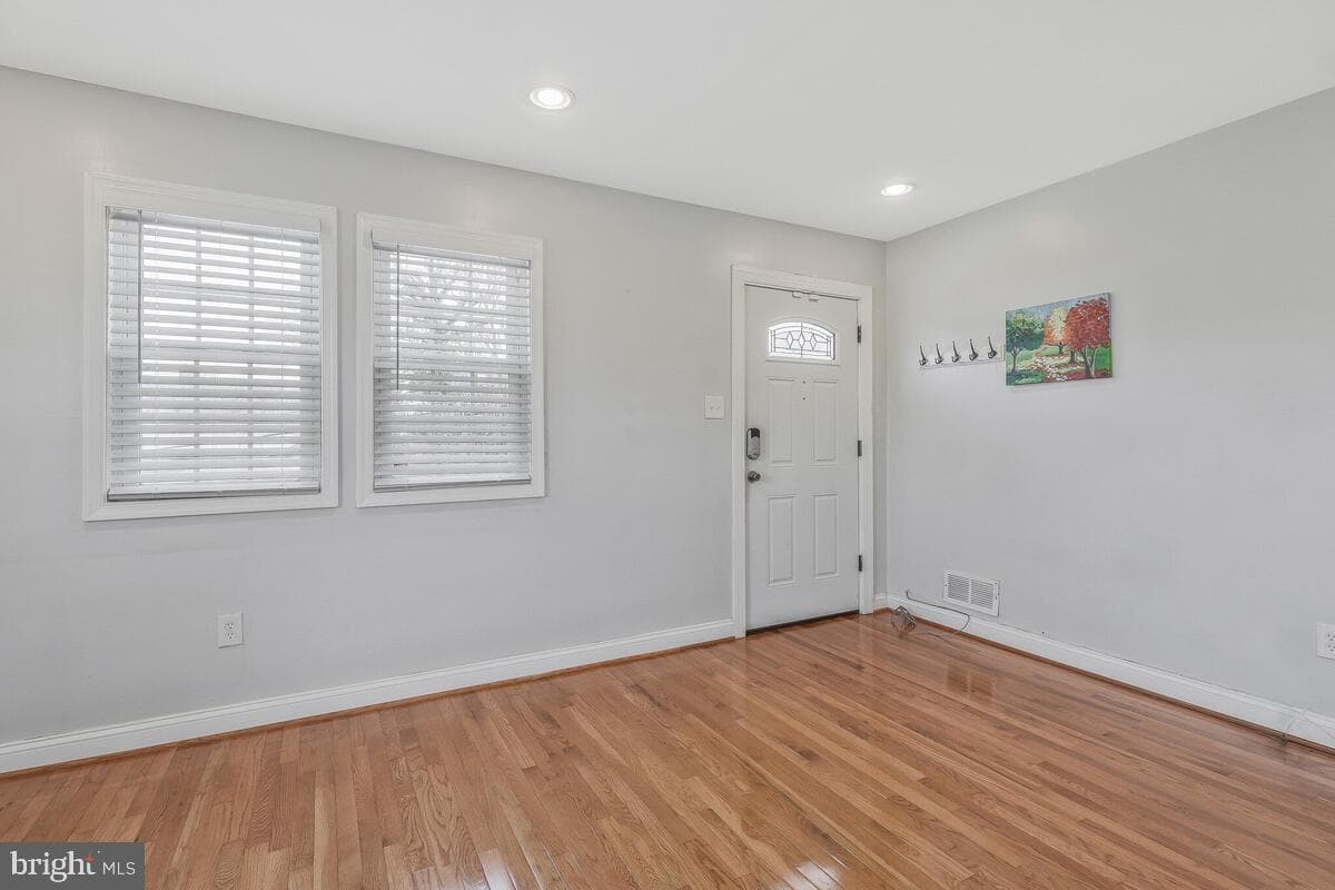 5102 60th Avenue photo 5