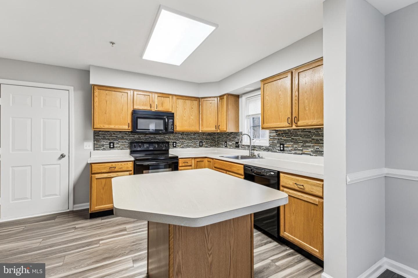 2609 John A Thompson Road photo 15