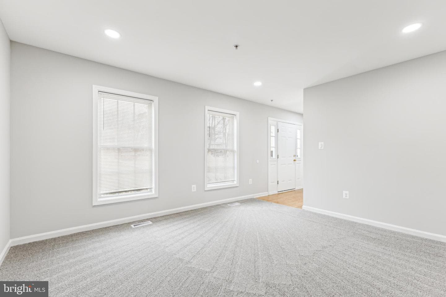 2609 John A Thompson Road photo 6