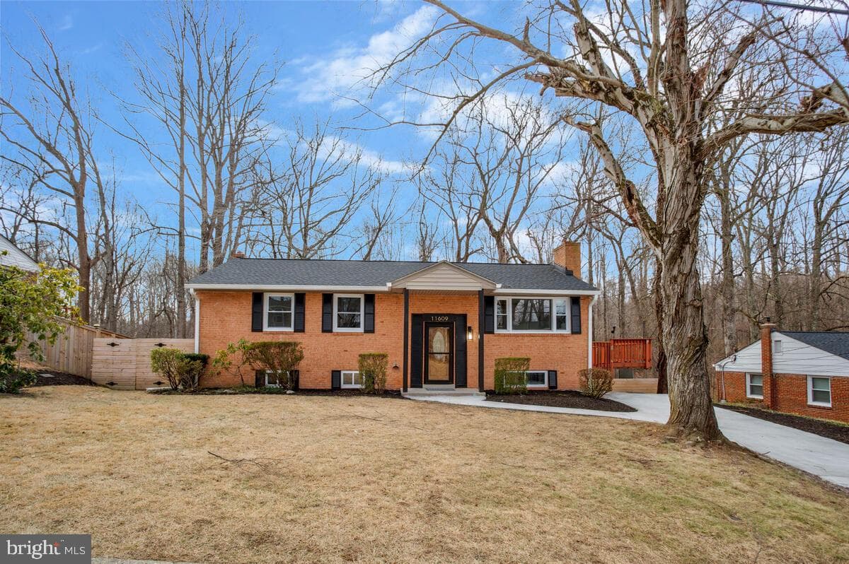 11609 Tyre Street photo 27