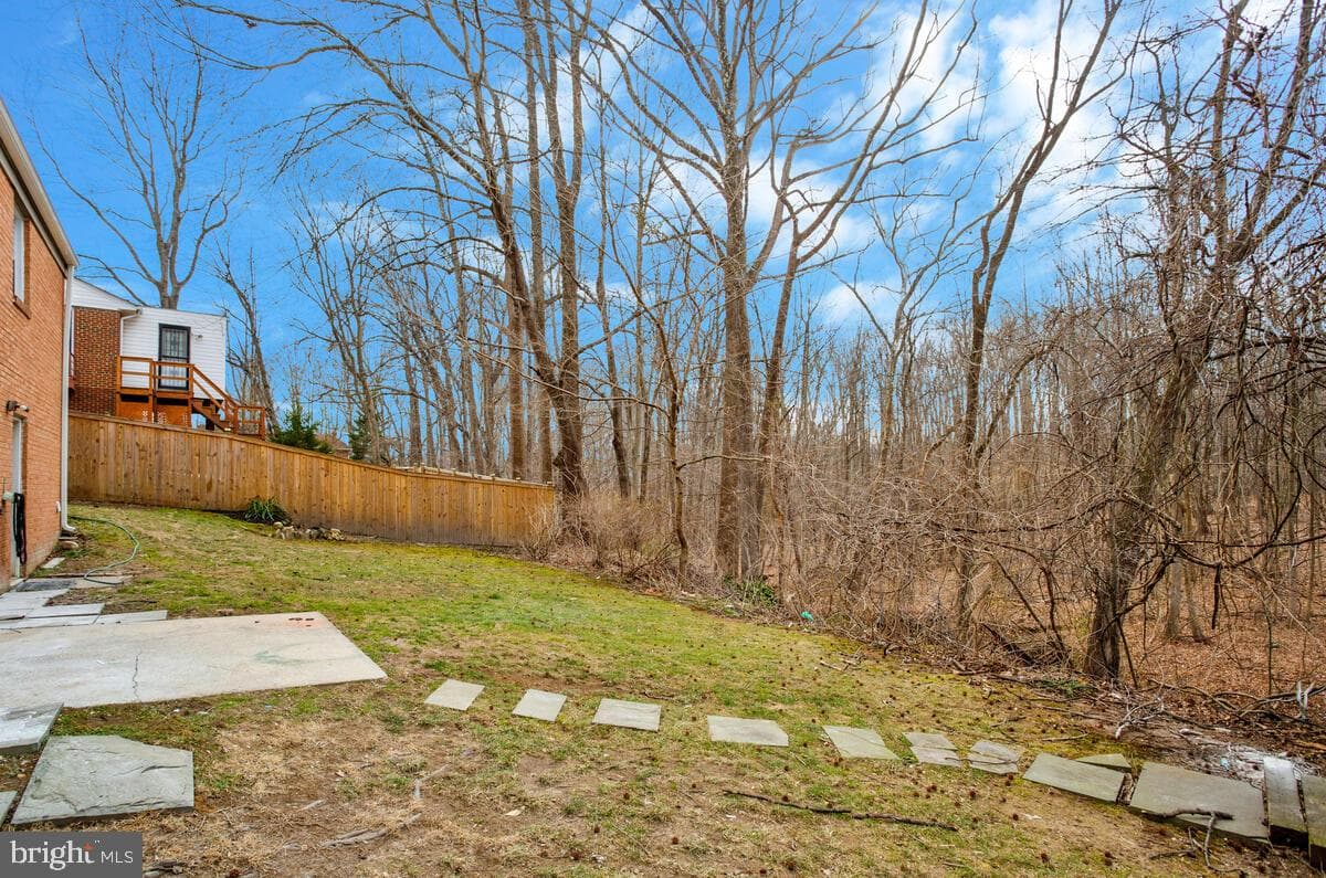 11609 Tyre Street photo 30