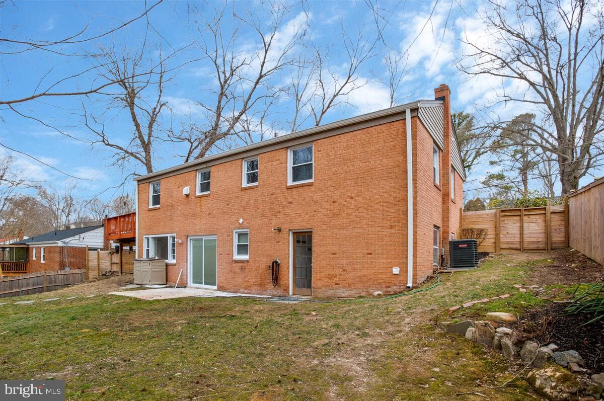 11609 Tyre Street photo 31