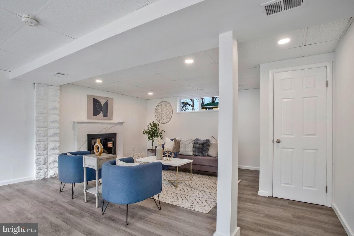 11609 Tyre Street photo 41