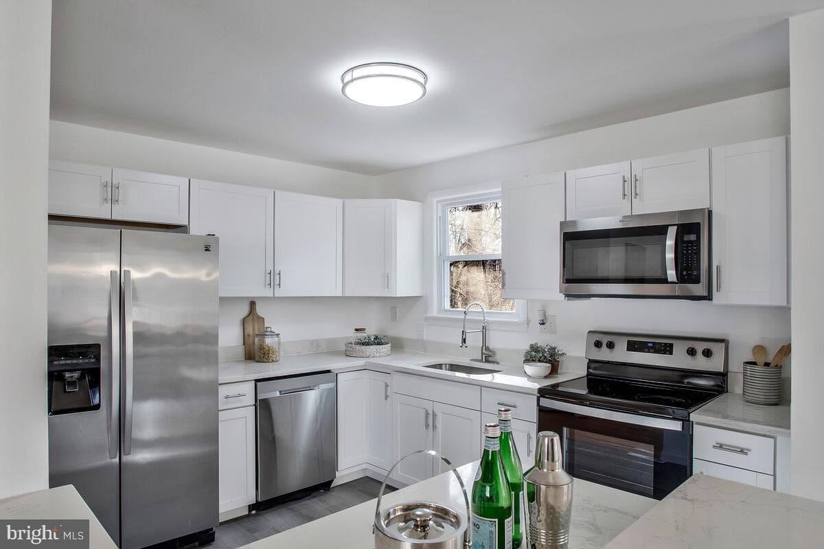 11609 Tyre Street photo 6