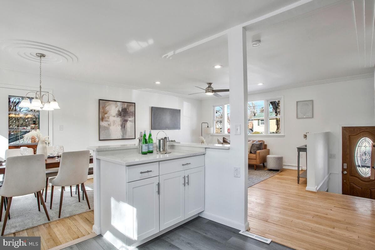 11609 Tyre Street photo 9