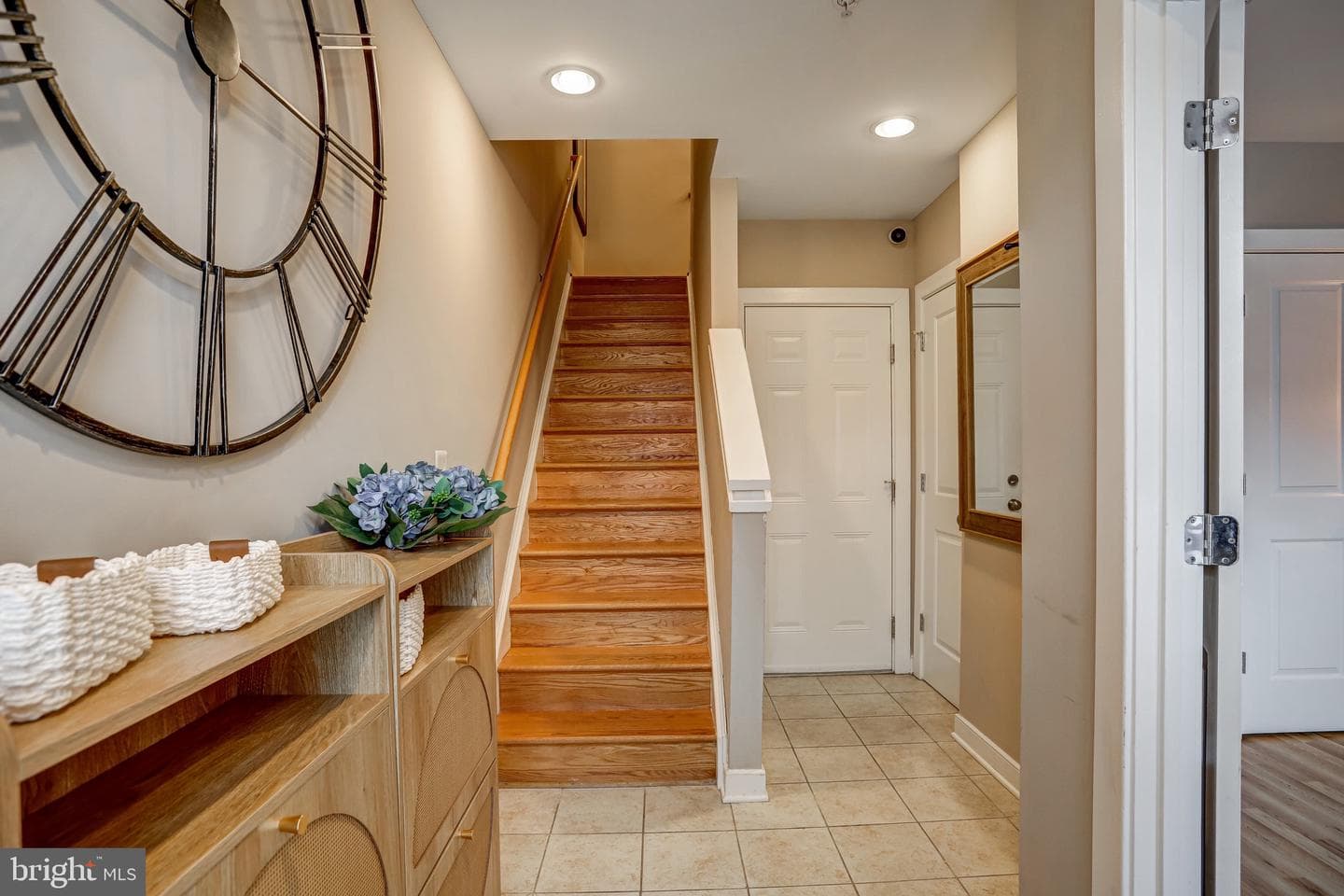 5507 44th Avenue photo 4