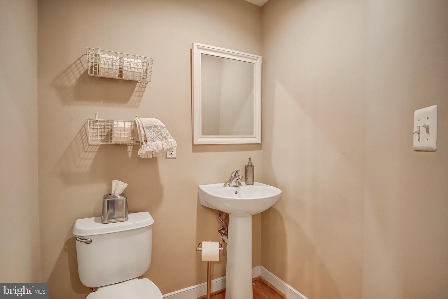 5507 44th Avenue photo 8