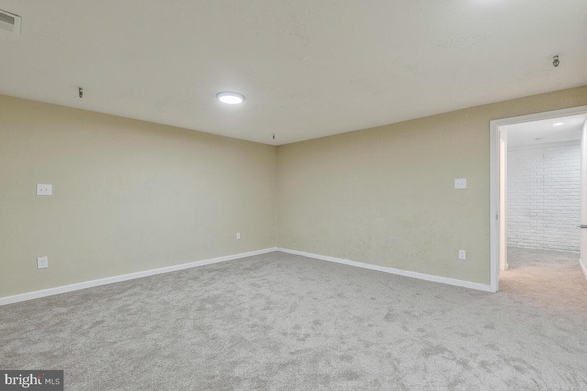 2736 Crestwick Place photo 24