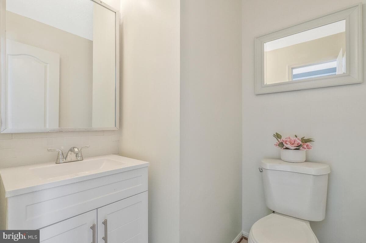 2736 Crestwick Place photo 7
