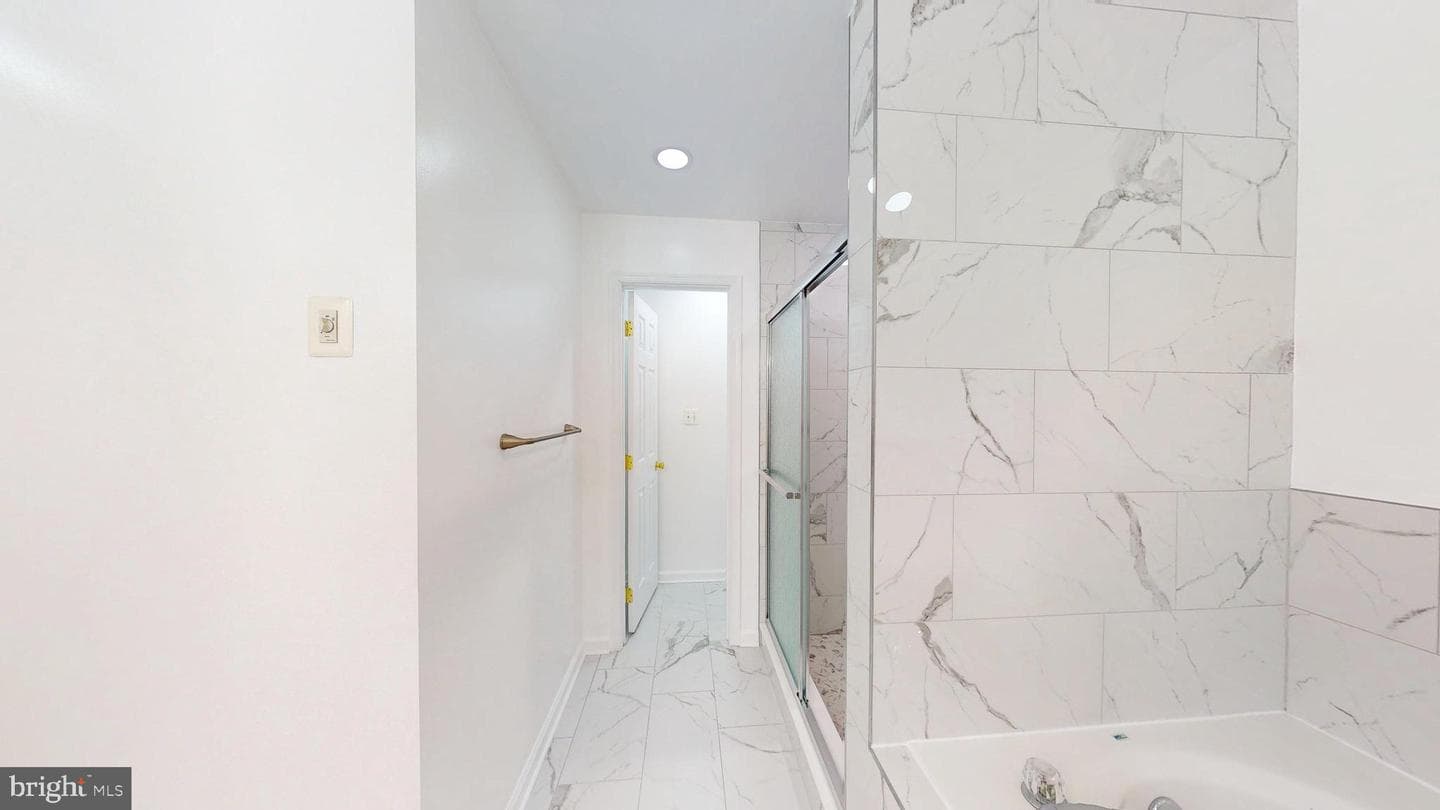 2106 Ardleigh Court photo 43