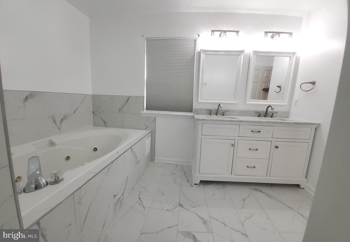 2106 Ardleigh Court photo 8