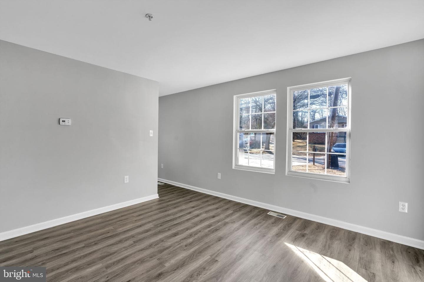 9948 Elm Street photo 11