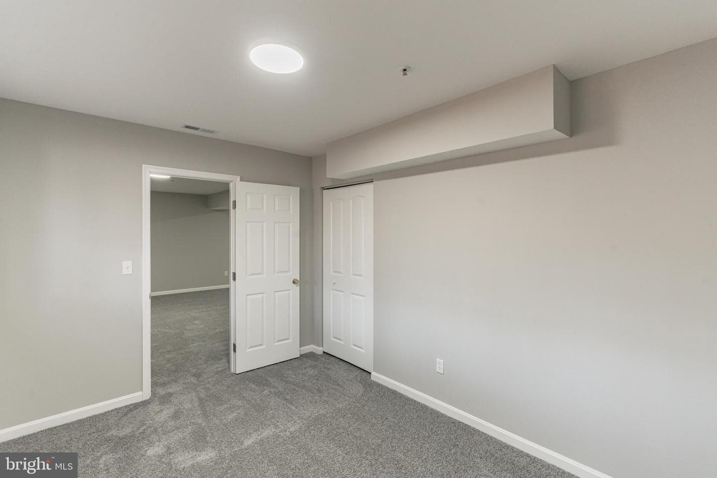 9948 Elm Street photo 12