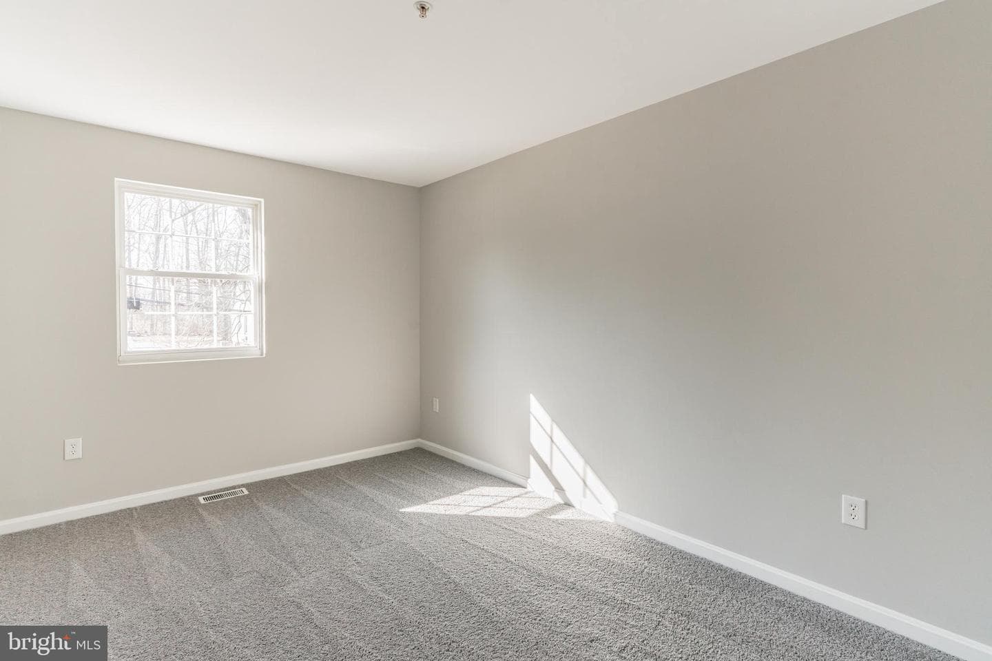 9948 Elm Street photo 17