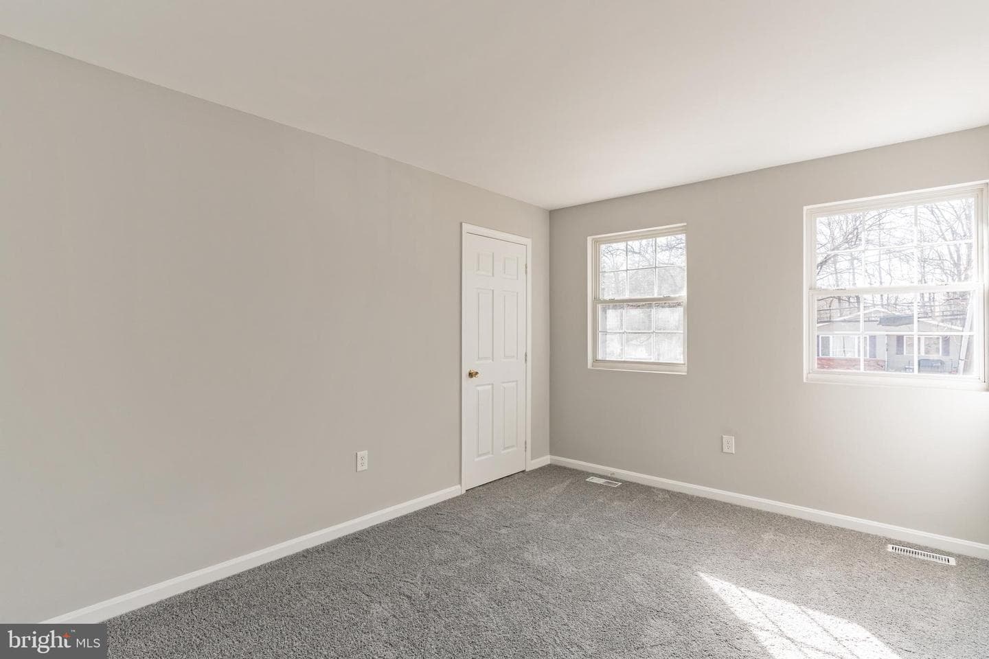 9948 Elm Street photo 18