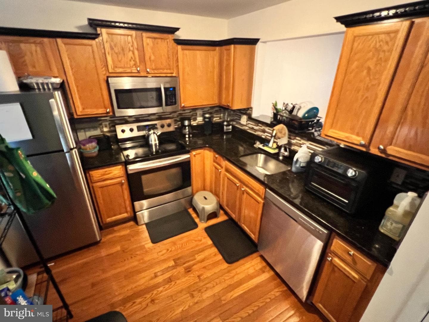 6808 Amber Hill Court photo 10