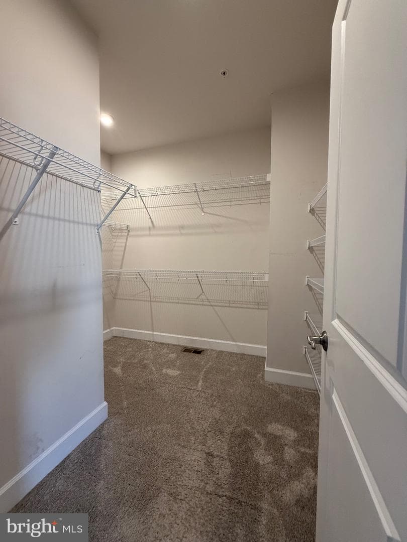 9508 Capital Lane photo 14