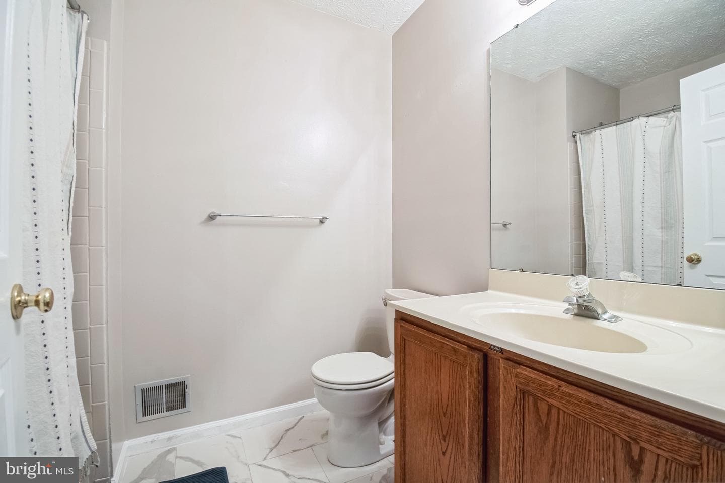 8204 Climbing Fern Court photo 16