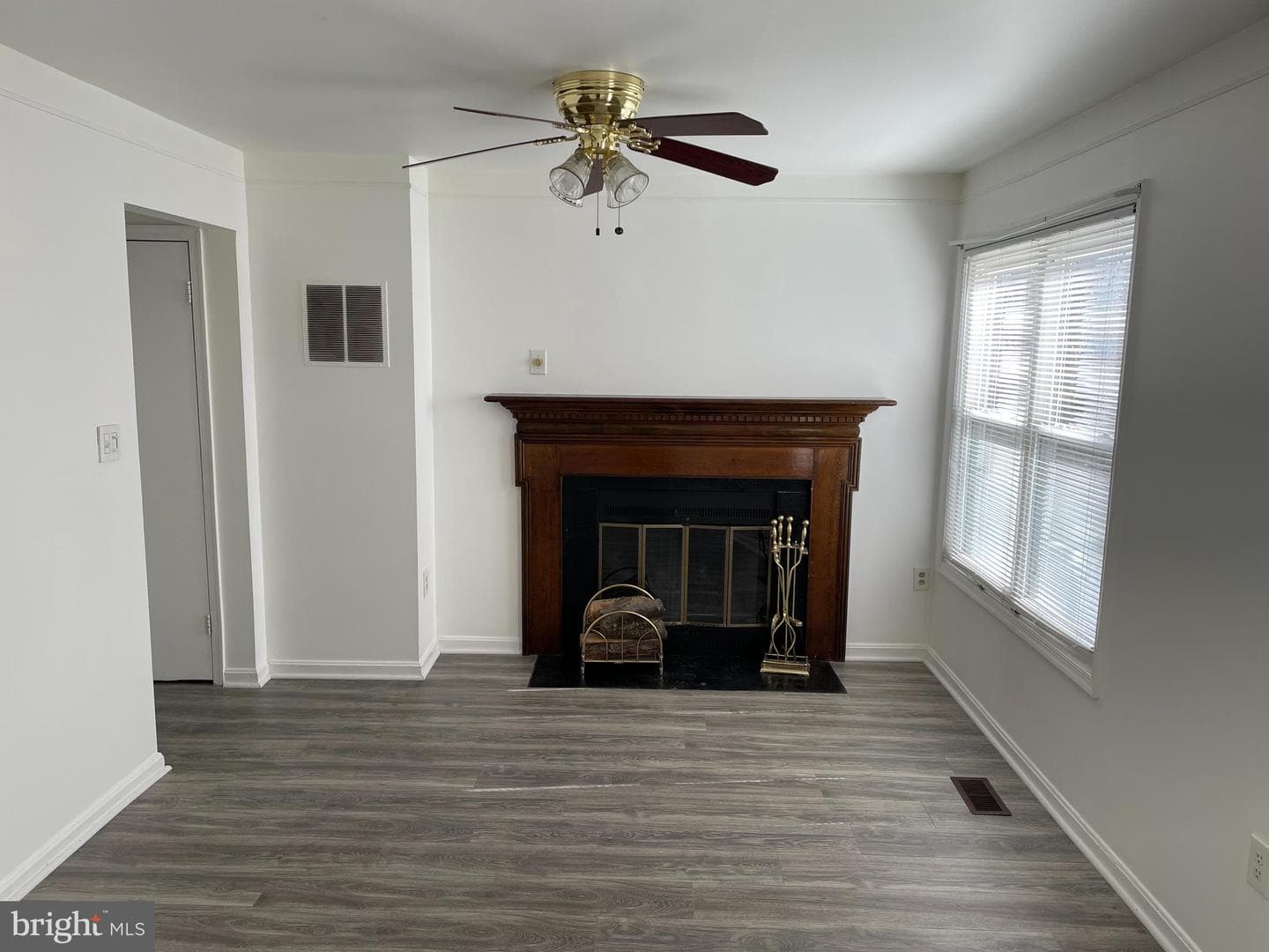 5773 Suitland Road photo 2