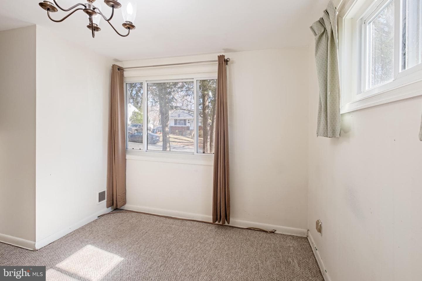 11710 Emack Road photo 4