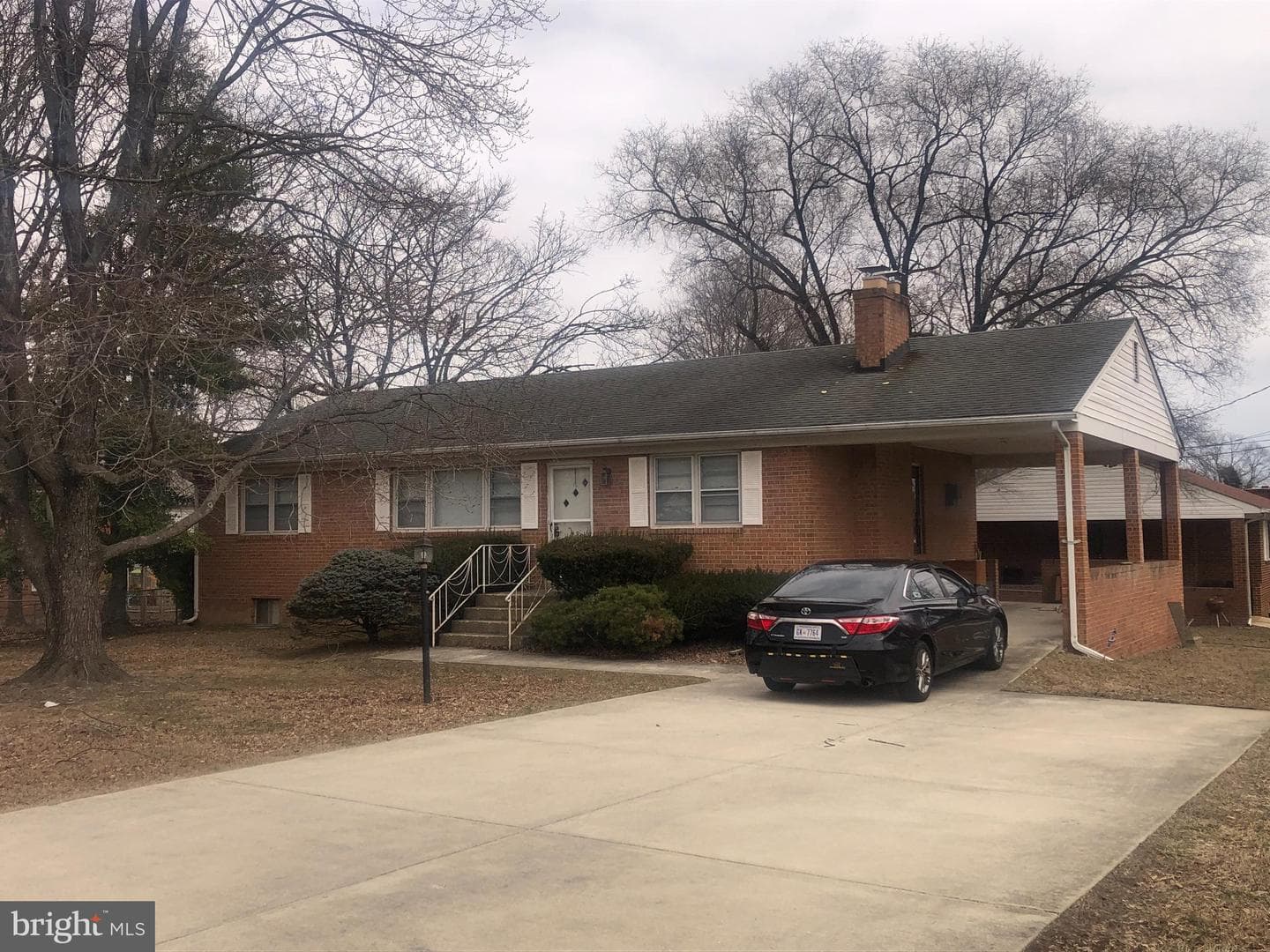 6100 Parkview Lane