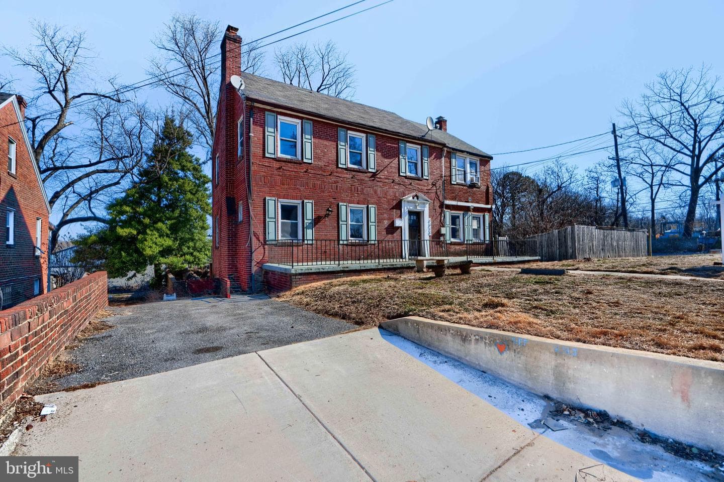 4320 N Addison Road photo 2