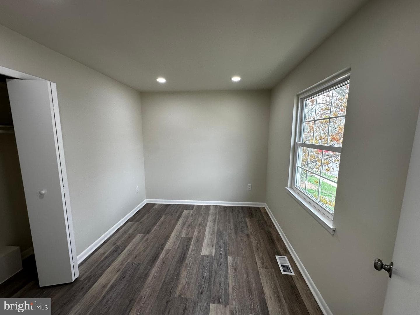 12800 Asbury Drive photo 36
