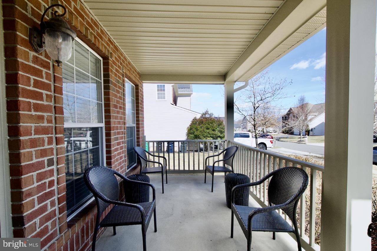 9705 Dunn Court photo 4