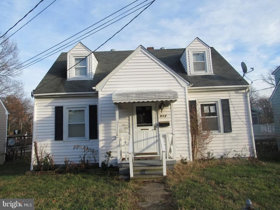 912 Nichols Drive photo 2