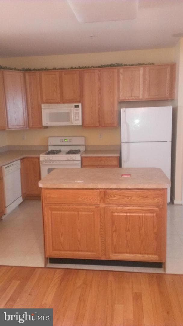 6605 Landing Way photo 10