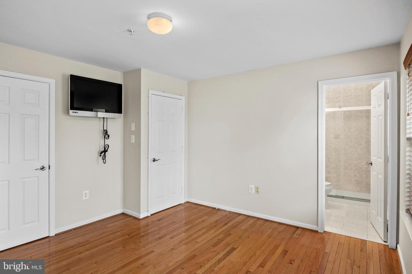 3525 Portal Avenue photo 15