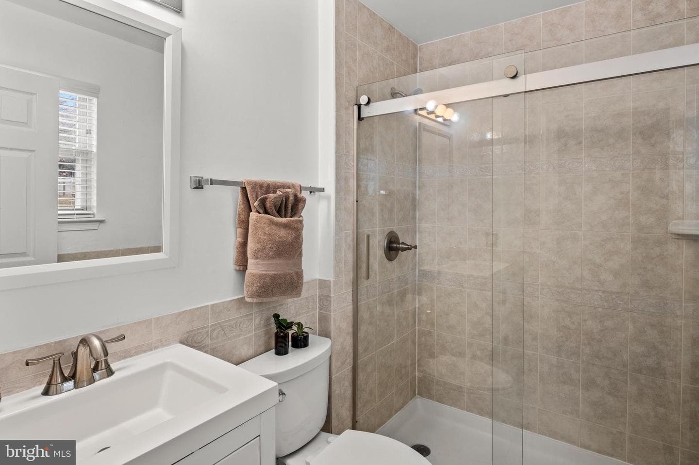 3525 Portal Avenue photo 16