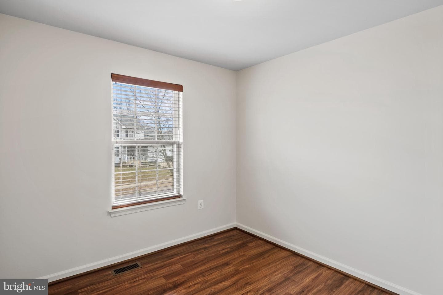 3525 Portal Avenue photo 18