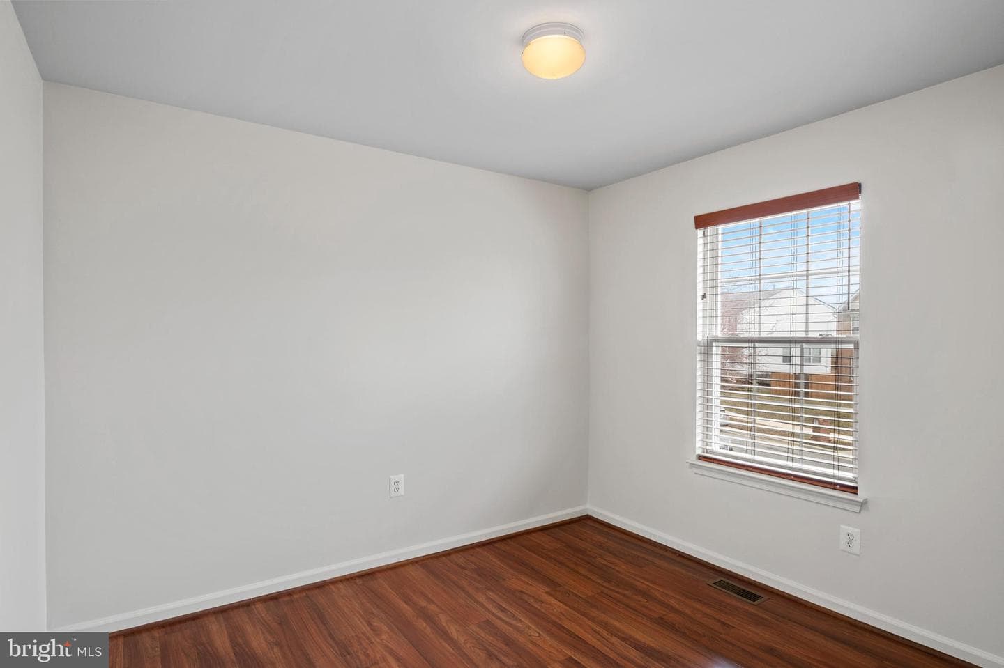 3525 Portal Avenue photo 20