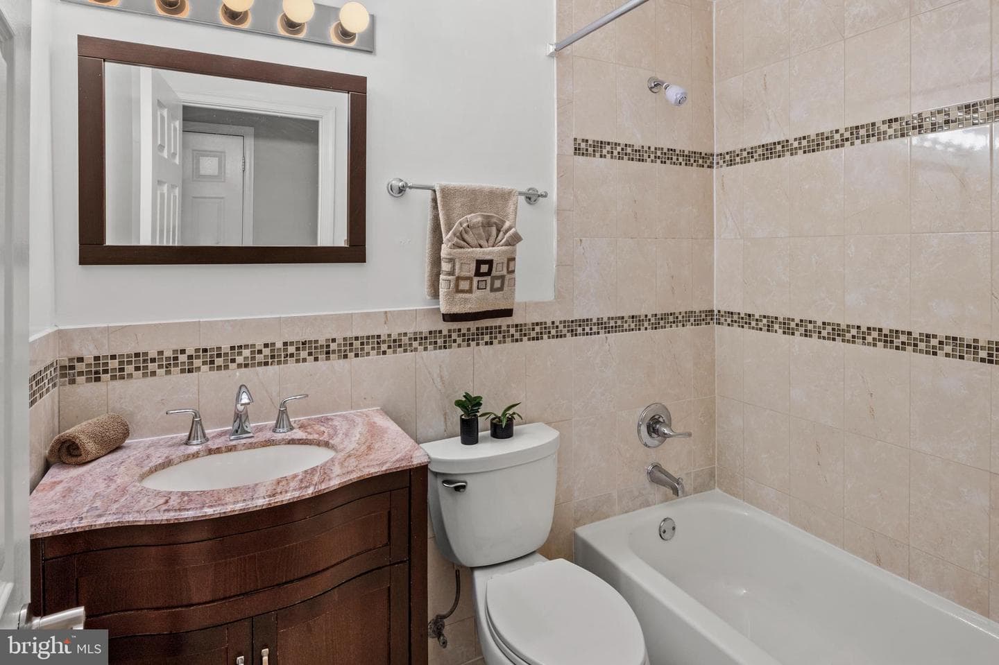 3525 Portal Avenue photo 22