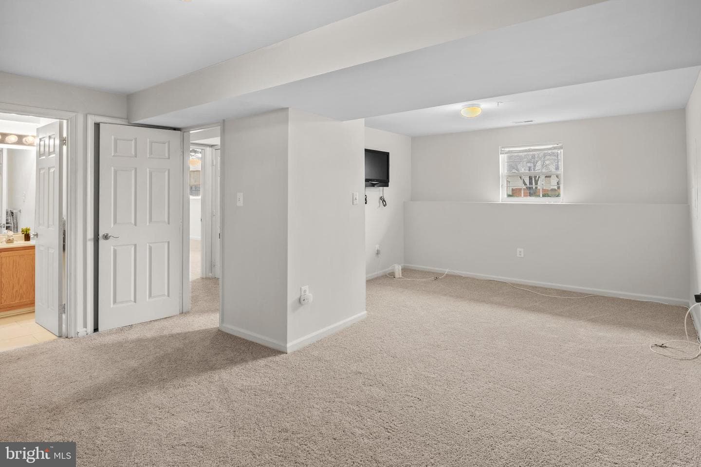 3525 Portal Avenue photo 28