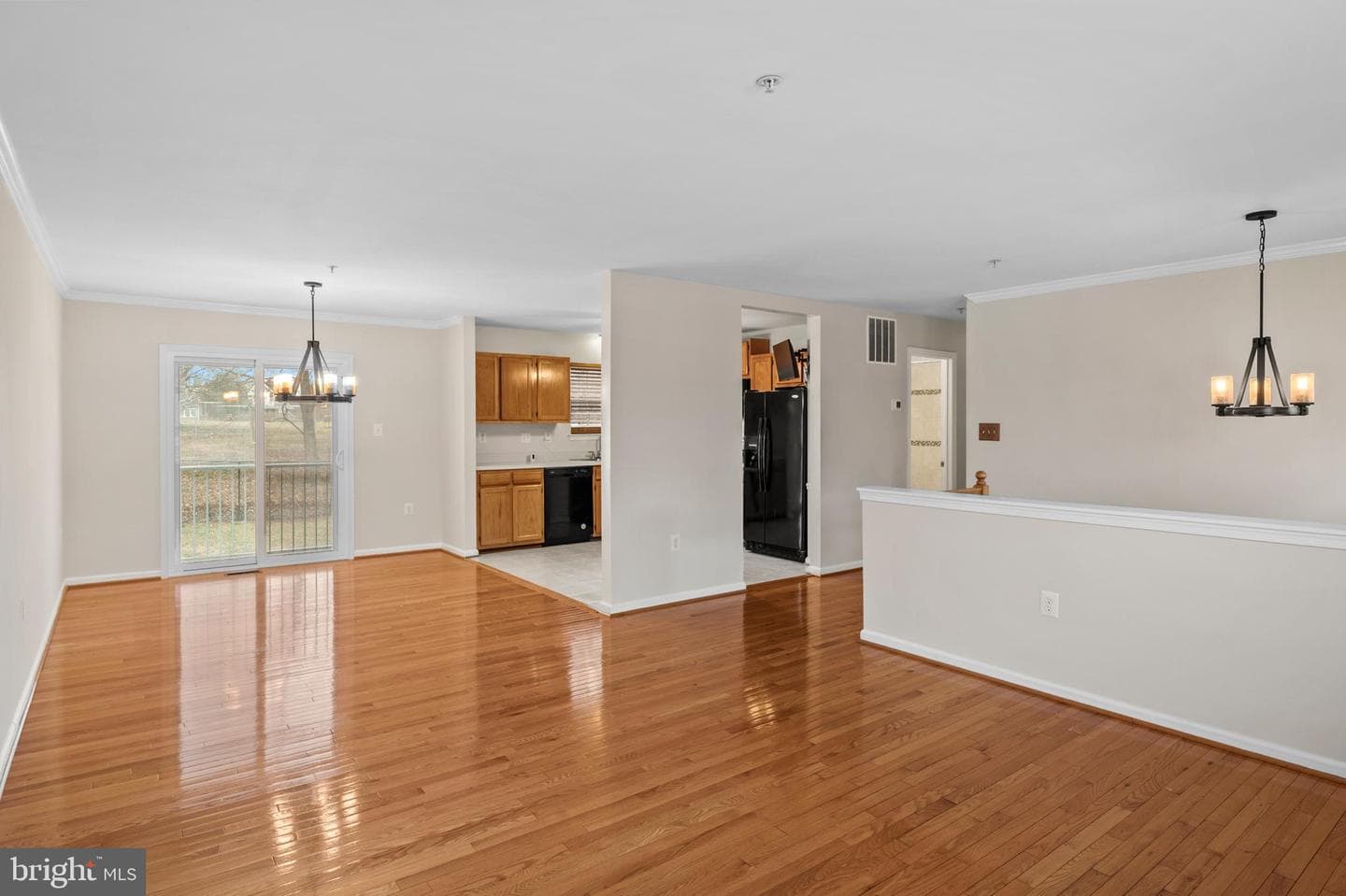 3525 Portal Avenue photo 8