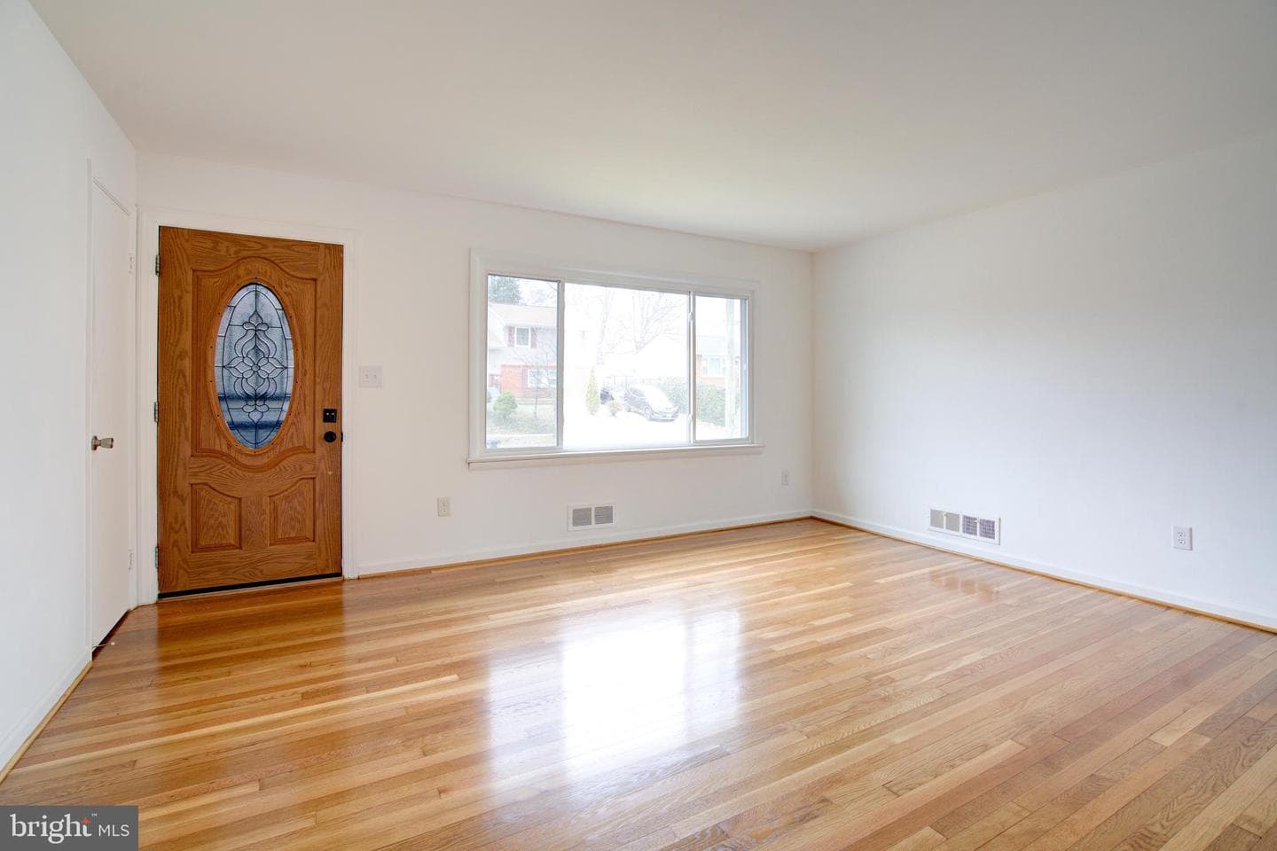 7535 Newberry Lane photo 3