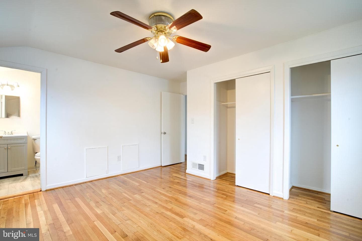 7535 Newberry Lane photo 9