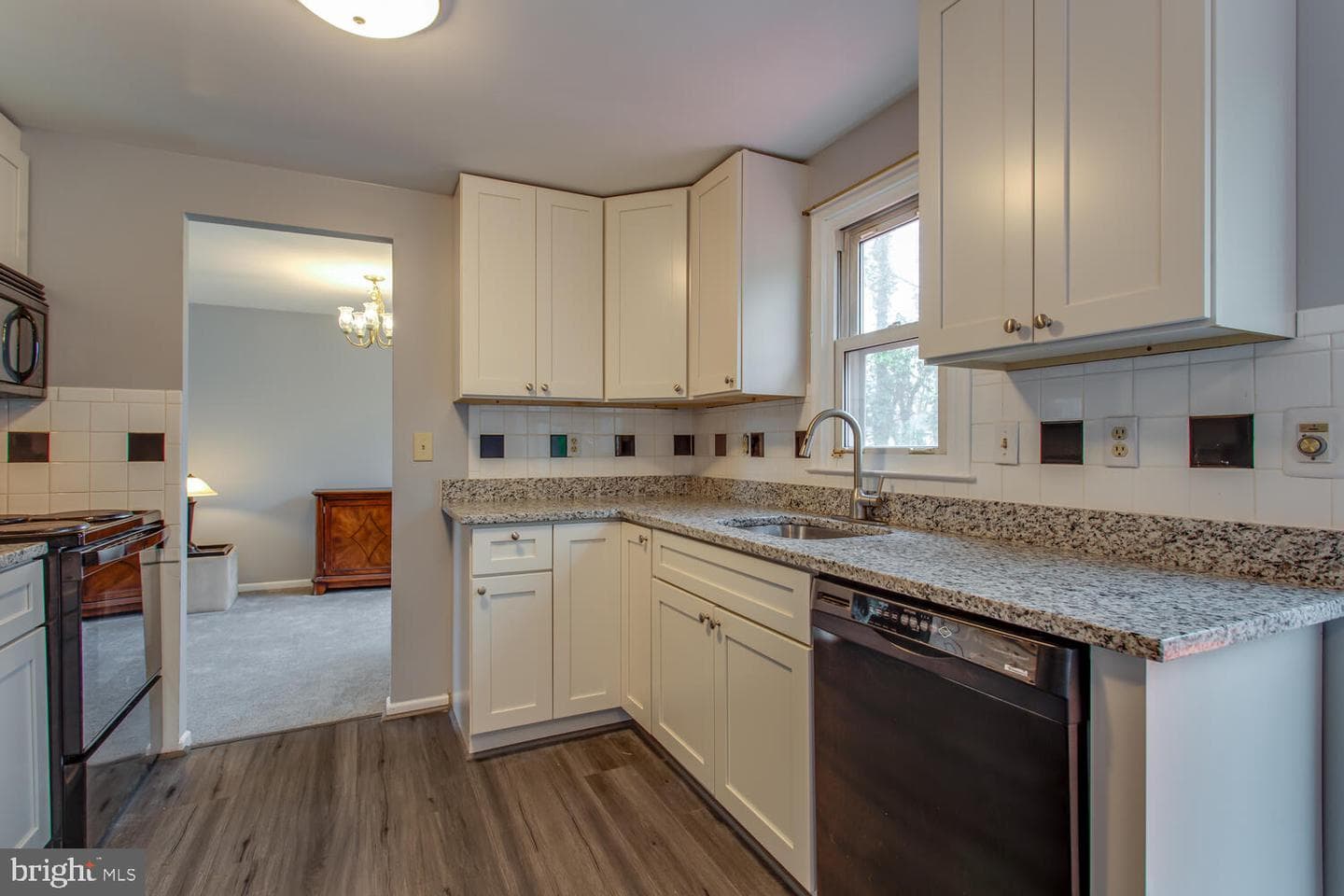 816 Avis Drive photo 20