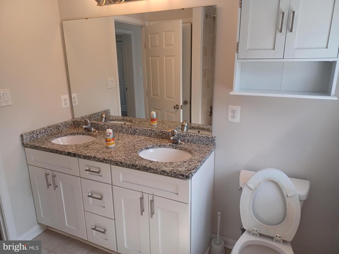 15205 Peerless Avenue photo 13