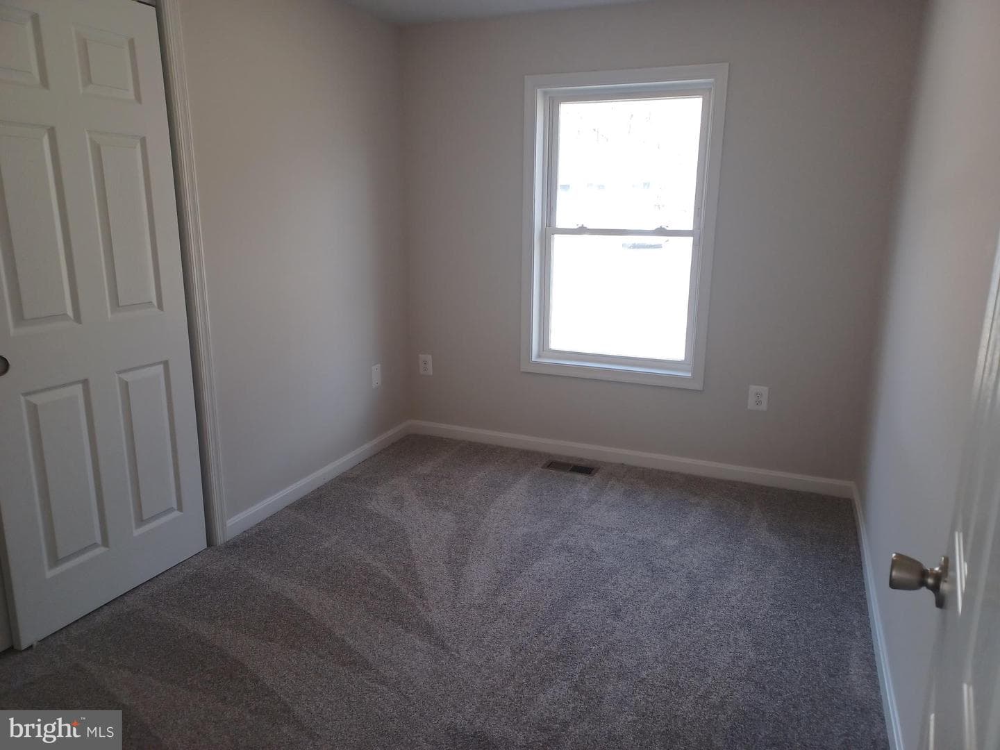 15205 Peerless Avenue photo 17
