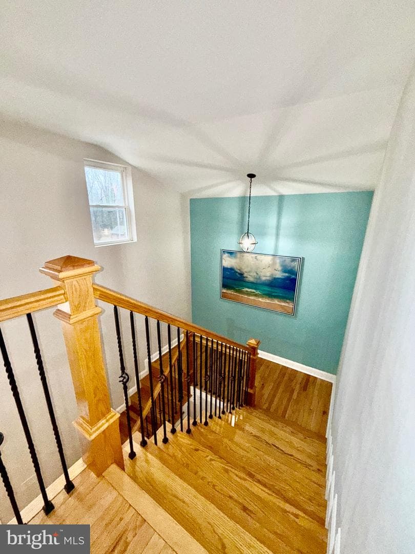 142 Farmington Road W photo 57