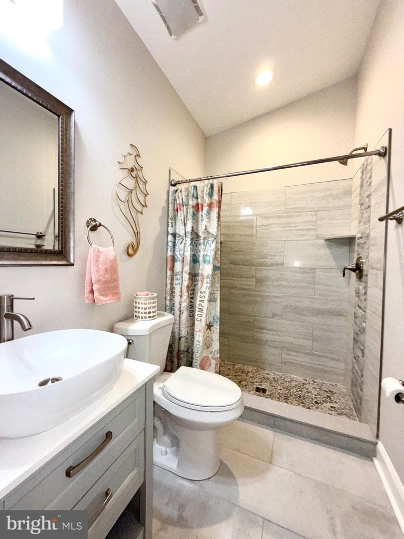 142 Farmington Road W photo 71