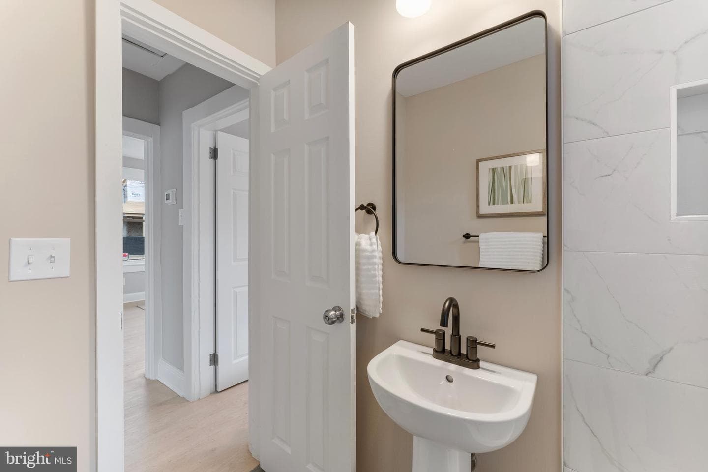 5807 40th Avenue photo 20