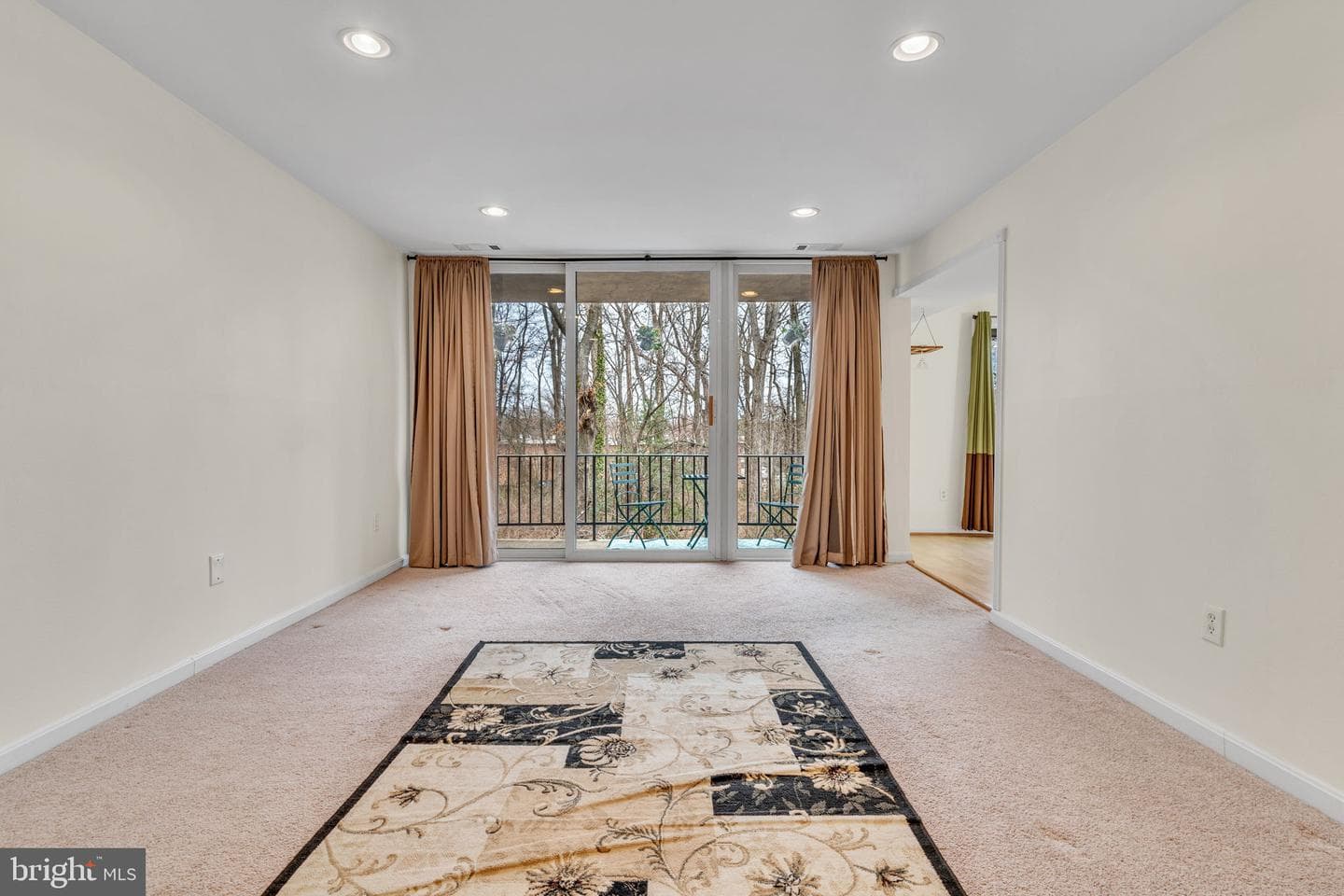 8453 Greenbelt Road #102 photo 2