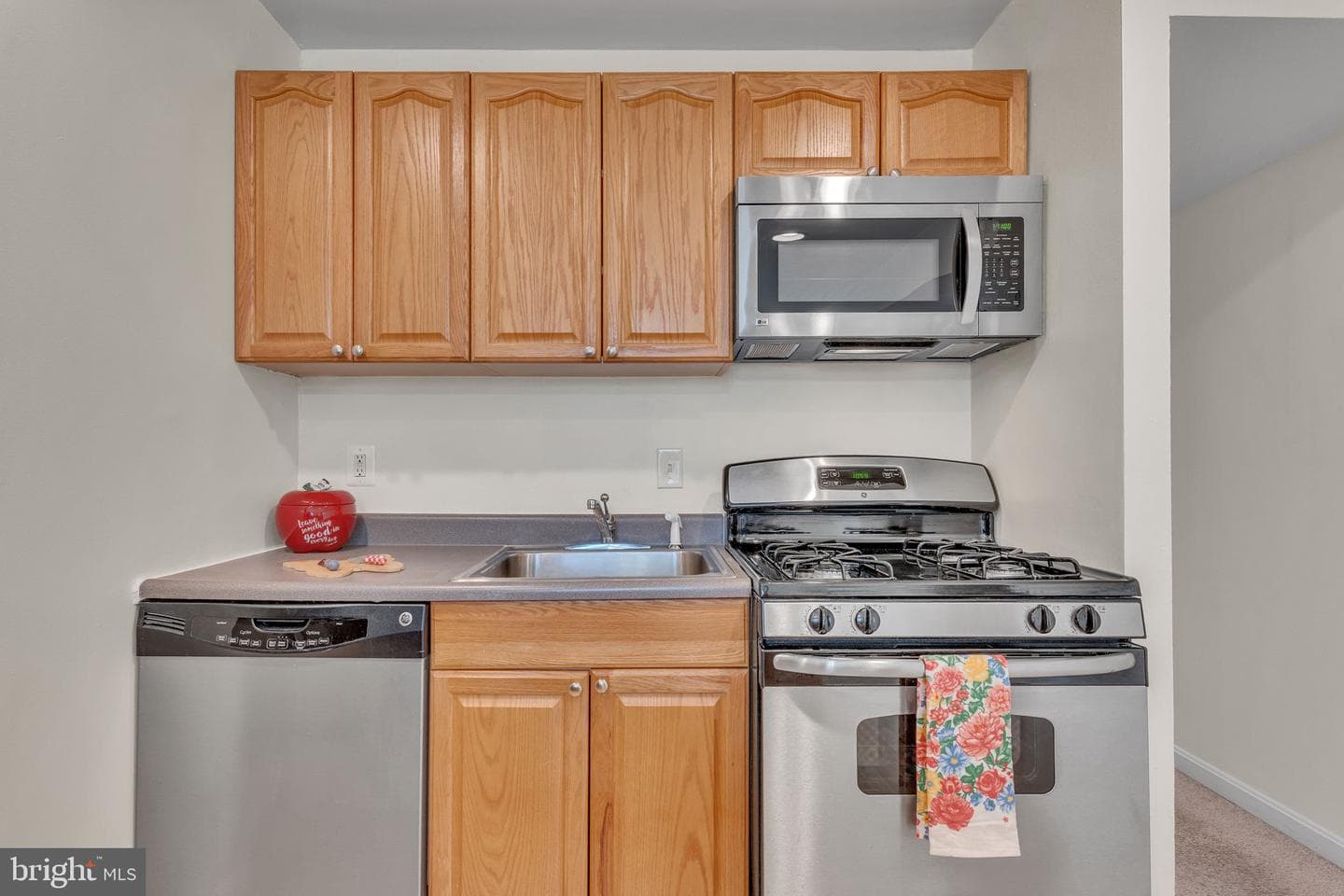 8453 Greenbelt Road #102 photo 8